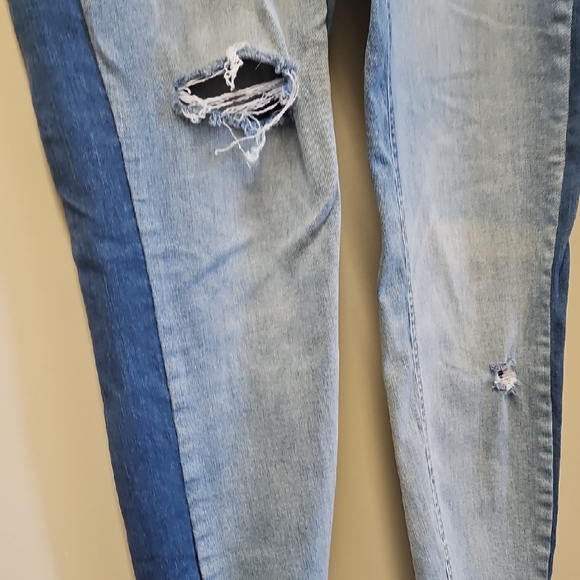 SPANX Light Blue Skinny Jeans with Dark Blue Side Panels - Picture 4 of 8